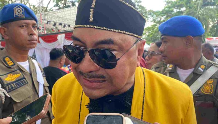 Lewat CSR Pertamina, Michael Wattimena Serahkan Kendaraan Pengangkut Sampah untuk Kota Ambon