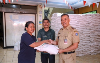 2.609 Warga Galur Terima Bantuan Pangan