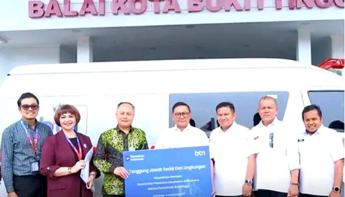 Pemko Bukittinggi Terima Hibah Ambulans BTN Senilai Rp739 Juta