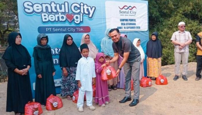 Warga Citaringgul Kabupaten Bogor Terima Ratusan Paket Sembako dari Sentul City