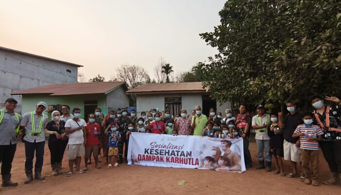 CSR PT GKG Salurkan Bantuan Dampak Karhutla di Pasar Kendawangan