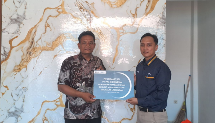 PT PAL Dukung Pembangunan Gedung MI di Pesisir Lamongan
