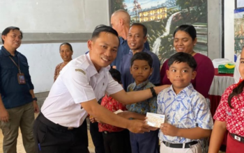 Camat Gerokgak Hadiri Penyerahan Beasiswa dan Bantuan CSR PT Cendana Indopearls