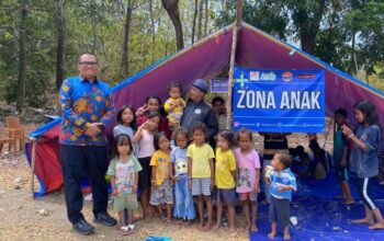 Hino Dukung Pemulihan Gempa NTT melalui Program Tenda Ramah Anak