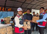 Bantu Pemulihan Warga Terdampak Banjir Bandang Kabupaten Solok, Hutama Karya Grup Terjunkan Bantuan Logistik dan Alat Berat