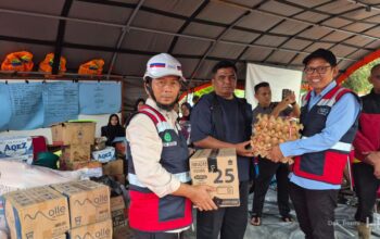 Bantu Pemulihan Warga Terdampak Banjir Bandang Kabupaten Solok, Hutama Karya Grup Terjunkan Bantuan Logistik dan Alat Berat