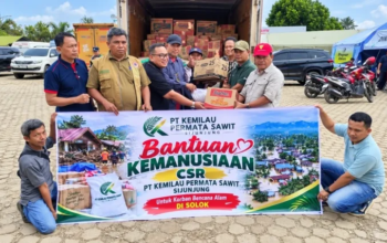 PT Kemilau Permata Sawit Serahkan Bantuan untuk Korban Galodo di Solok