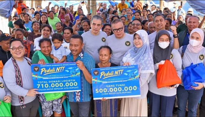 Kemenko Pangan dan Mitra Salurkan Bantuan Rp1,7 Miliar untuk Warga Terdampak Bencana NTT