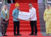 Perkuat Kolaborasi di HUT ke-48 Kota Palu, PT Citra Palu Minerals Gelontorkan Beasiswa hingga Ribuan Atribut Kebersihan