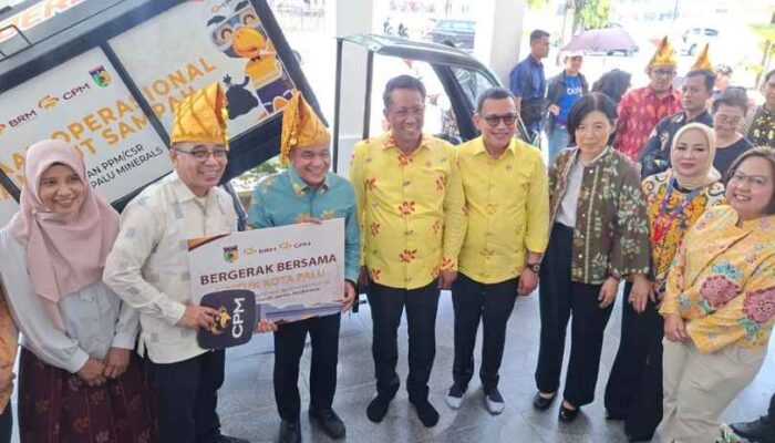 Spesial HUT ke-48 Kota Palu, PT Citra Palu Minerals Serahkan 48 Unit Kendaraan Pengangkut Sampah