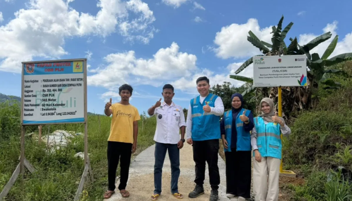 PLN Wujudkan Infrastruktur Pendukung Ekonomi Melalui Program TJSL Jalan Usaha Tani di Desa Cempaka Putih