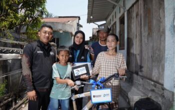 BRI Peduli Wujudkan Mimpi Kecil Mahesa, Temani Langkahnya Menuju Cita-Cita dengan Bantuan Sepeda