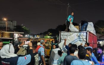 Kemensos Salurkan Bantuan Rp223 Juta untuk Korban Kebakaran Kampung Muka