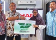 Sharp Indonesia Salurkan Bantuan bagi Warga Terdampak Gempa NTT