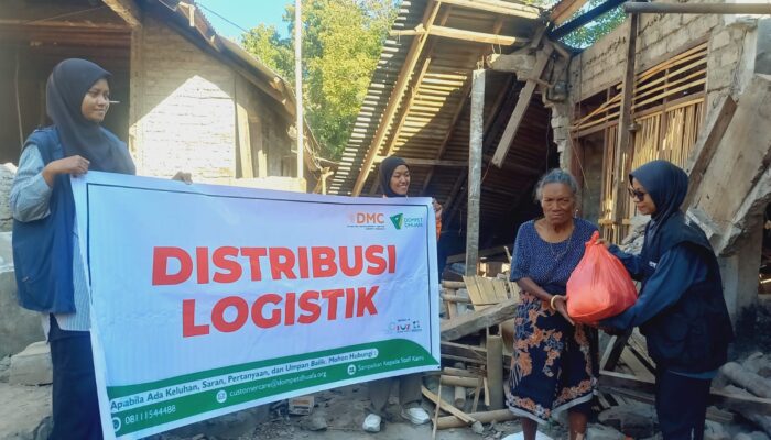 Tempuh Jalur Laut, Dompet Dhuafa Salurkan Bantuan Sembako Bagi Penyintas Gempa di Pulau Palue