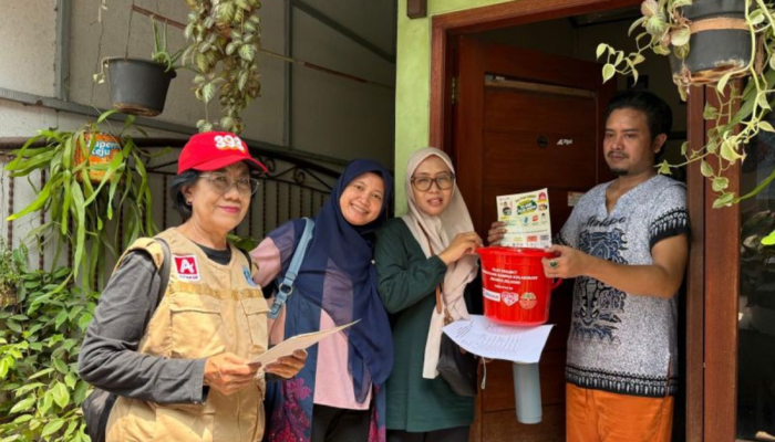 Ajak Warga Peduli Lingkungan, Alfamidi Salurkan 300 Sarana Pilah Sampah Organik