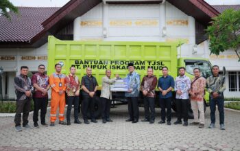Dukung Kebersihan Lingkungan dan Pelayanan Masyarakat, PIM Serahkan Bantuan Truk Sampah untuk Kabupaten Aceh Utara