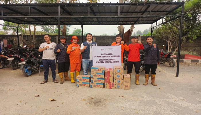 PUSRI Hadapi Karhutla Sumsel, Kirim Dukungan Logistik untuk Pemadam