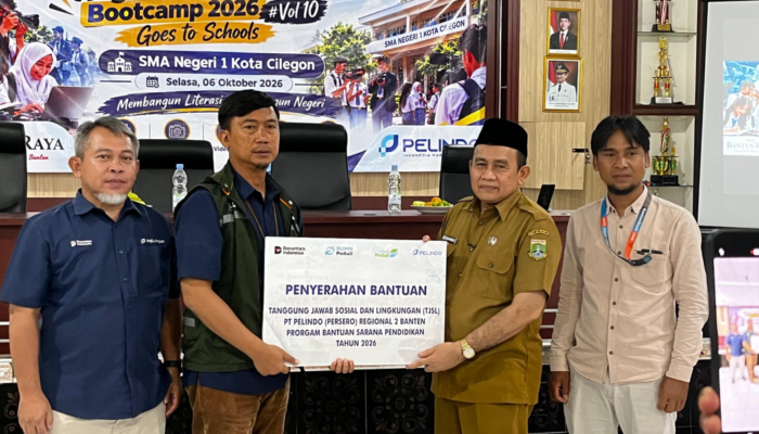 Dukung Pengembangan Generasi Muda, Pelindo Regional 2 Banten Salurkan Bantuan Penunjang Jurnalistik di SMANegeri 1 Cilegon