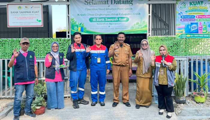 Tingkatkan Pengelolaan Sampah, Pertamina Patra Niaga Renovasi Gudang Bank Sampah Kuat Ngargosari Gresik
