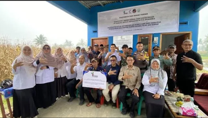 Nagari Andaleh Kabupaten 50 Kota Terima CSR Pembudidaya Ikan Rawa Mas