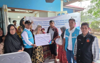 Tak Berhenti Membantu, PLN UID Sumbar Kembali Salurkan Bantuan TJSL untuk Korban Bencana di Guo Kuranji dan Lubuk Minturun