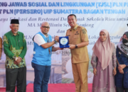 PLN Salurkan TJSL untuk Pendidikan dan UMKM di Meranti, Wabup: Listrik Andal Kunci Investasi