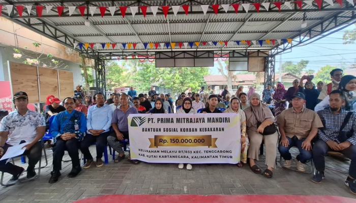 PT PMM Salurkan Bantuan CSR Rp150 Juta untuk Korban Kebakaran di Kelurahan Melayu dan Loa Ipuh