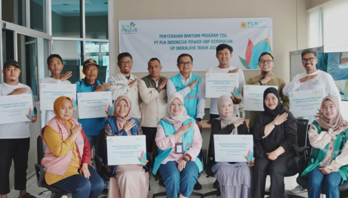 PLN Indonesia Power UBP Keramasan Salurkan Delapan Program TJSL untuk Pemberdayaan Masyarakat