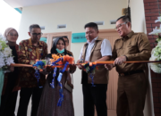 Gubernur Herman Deru Serahkan Bantuan Rumah Layak Huni Program TJSL PT Angkasa Pura Indonesia di Sukarame Palembang