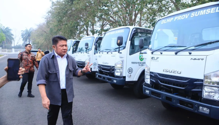 Pemprov Sumsel Salurkan Bantuan Banpres dan CSR Motor untuk Karhutla Palembang