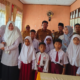 13 Siswa Berprestasi Terima Bantuan CSR dari Wilmar Group