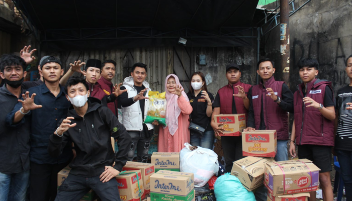 Aksi Sosial Kepemudaan DPP HSB: Salurkan Sembako hingga Pakaian untuk Korban Kebakaran Jakabaring
