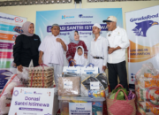 Garudafood Salurkan Donasi untuk Santri Tunanetra di Bogor