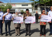 HUT ke-81, KAI Divre II Sumbar Salurkan Rp100,3 Juta untuk Pendidikan, Sanitasi, dan Masjid