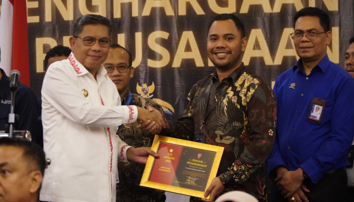 Pemkot Beri Penghargaan TSP Ke 23 Penerima
