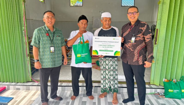 Pegadaian Bantu 1.500 Paket Sembako untuk Warga Tenggarong Terdampak Kemarau