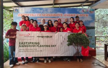 Menanam Harapan, Merawat Pesisir: Eastspring Indonesia Dorong Aksi Nyata untuk Keberlanjutan