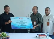 Bank NTT Salurkan CSR Rp172,5 Juta untuk Pemugaran Tugu dan Penataan Taman Kota Maumere